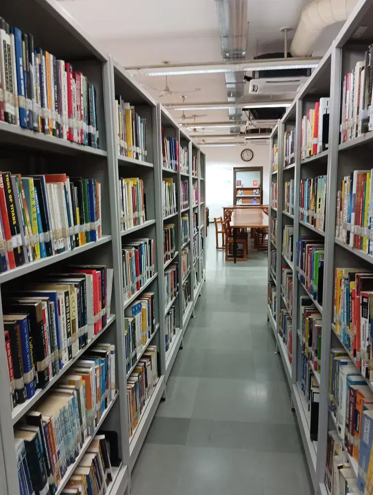 PDEU Library photo 1